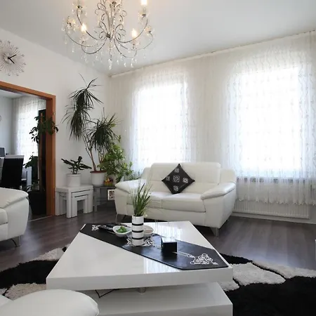 公寓 Comfort Close To The Metro Station 汉诺威